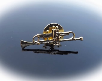 Trumpet Pin Badge