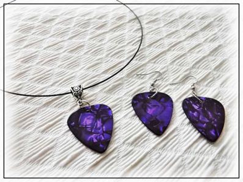 Guitar Pick Choker Necklace and Earring Set image 1