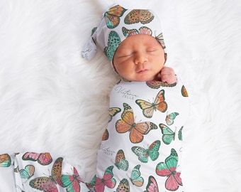 Custom Butterfly Baby Name Blanket, Personalized Baby Girl Butterfly Swaddle, Custom Baby Blanket, New Mom Gift, Baby Shower Gift