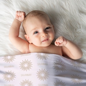 Couverture solaire personnalisée, cadeau baby shower personnalisé, couverture soleil avec prénom, couverture personnalisée pour bébé, couverture avec prénom pour bébé, couverture à emmailloter