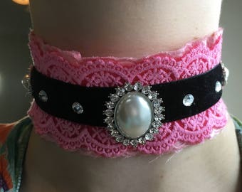 Pink scalloped lace black velvet ribbon and pearl pendant choker necklace