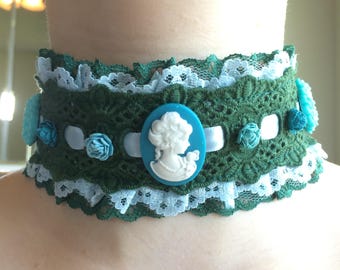Fancy green blue cameo blue flowers and roses choker necklace