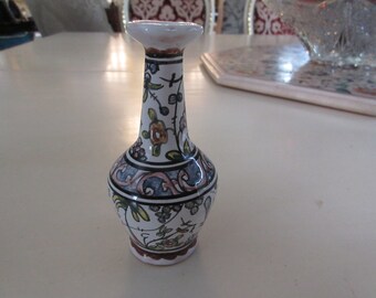 Bud Vase from Portugal by RC /&CL Hand Painted Jay Willfred