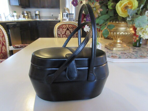 LEATHER BOX PURSE