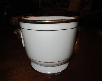 VINTAGE PORCELAIN PLANTER