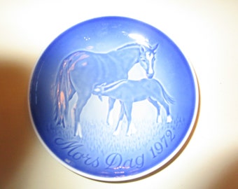 Copenhagen-B&G Bing & Grondahl-1972 "Mors Dag" Mothers Day Plate-Mare&Foal-NEW! Copenhagen-B&G Bing & Grondahl-1972 "Mors Dag" Mothers Day Plate-Mare&Foal-NEW!