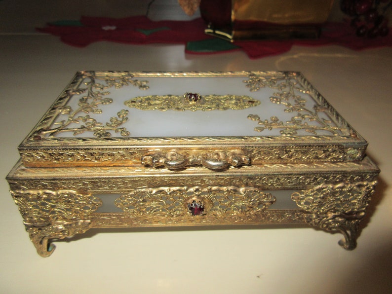 ORNATE FILIGREE JEWELRY Box