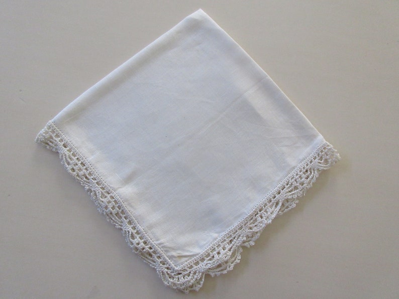 HANDKERCHIEF
