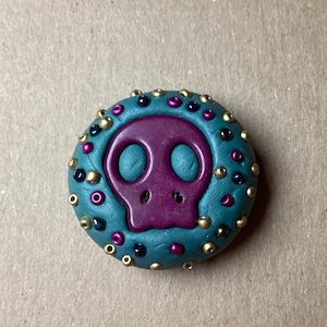 Skull clay magnet