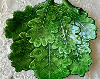 Piatto vintage in maiolica italiana Vietri Foglia Fresca Foglia di quercia verde 7032/2O Realizzato artigianalmente, Made in Italy