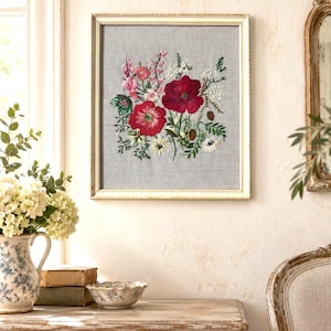 Quadro decorativo de parede com bordado floral feito à mão – Papoula vermelha e flores silvestres – Decoração botânica estilo cottagecore