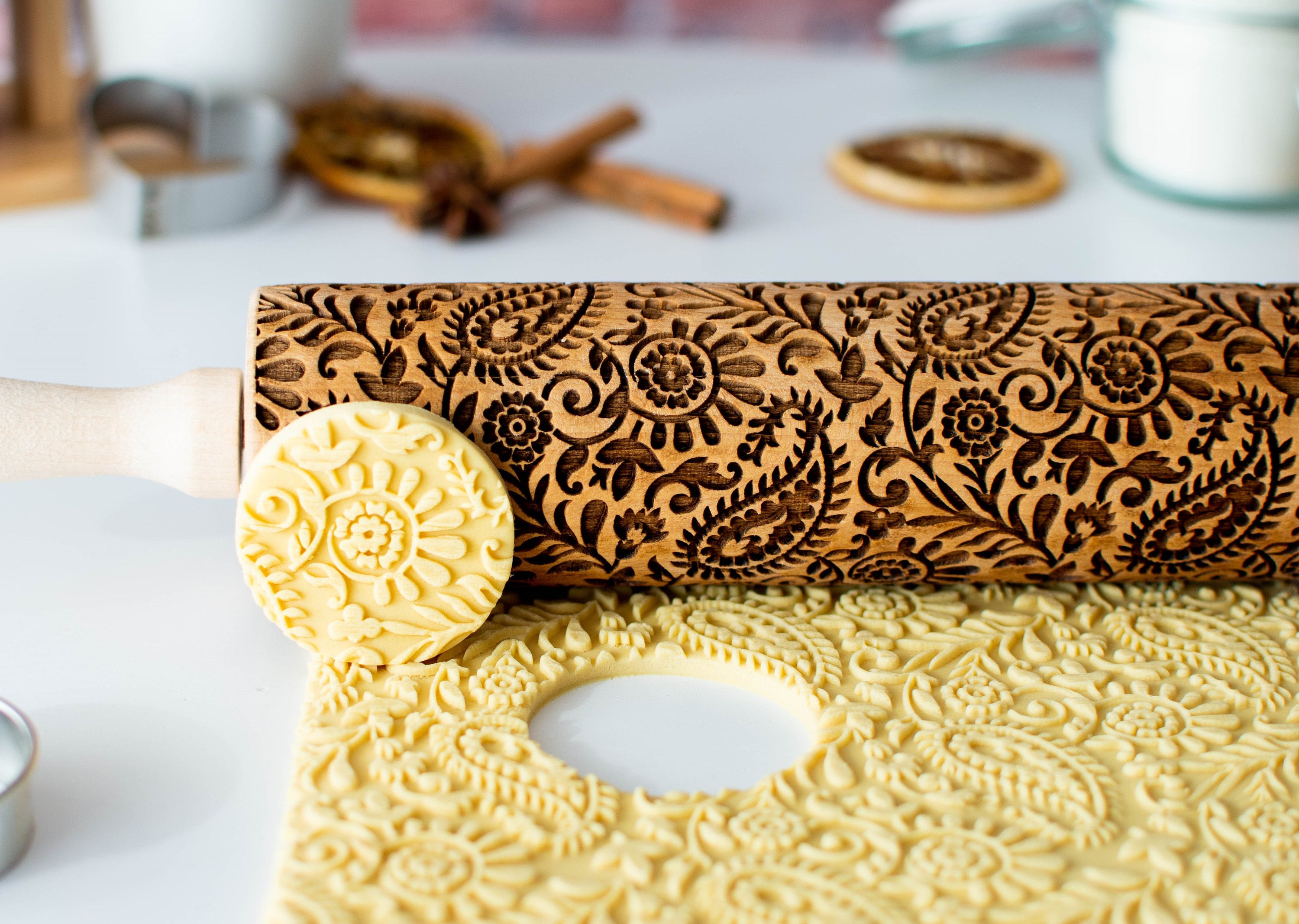 Paisley pattern Embossing rolling pin, Cookies decorating roller