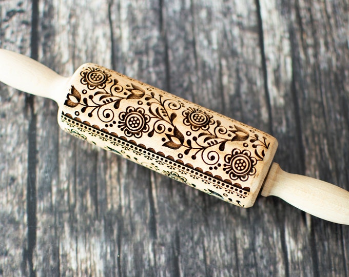 Scandinavian style - Mini Rolling Pin, Embossing rolling pin, Laser engraved rolling pin, Cookies decorating roller