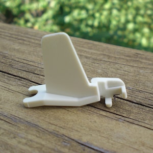 Vtg New Singer NEEDLE THREADER Slant Shank #503277 Machine Accessory 401 500 600 700 750 9020