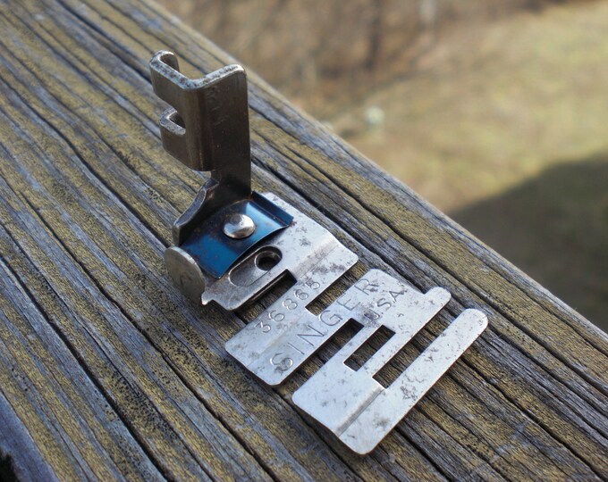 Vintage Singer EDGE STITCHER Foot Featherweight Sewing Machine