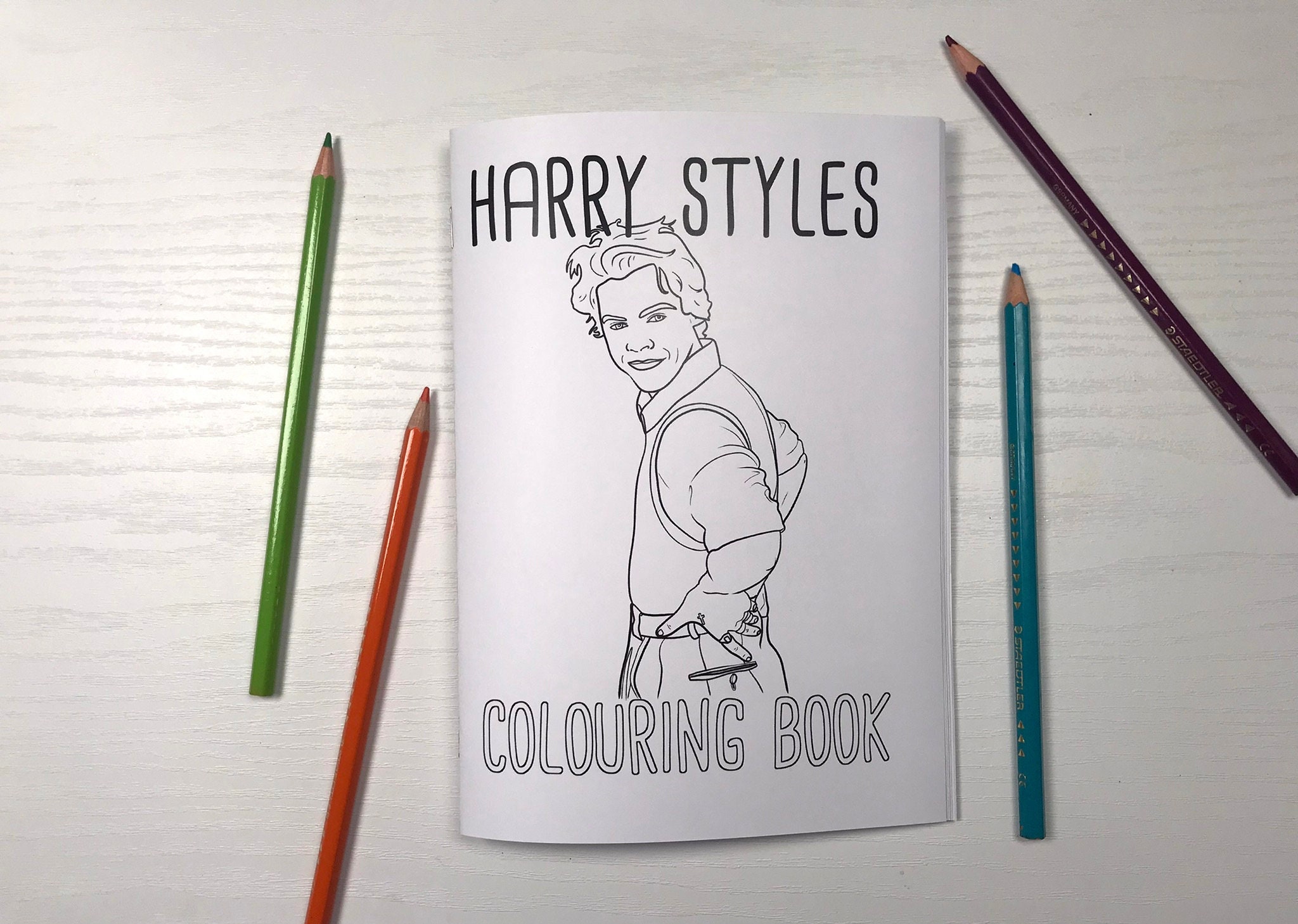 How To Draw Louis Tomlinson & Coloring: Draw and Coloring Book For