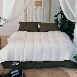 Natural HEMP Blanket - Warm Quilted Comforter . King Size Duvet - Organic Hemp Fiber . Full XL / King Size / Custom