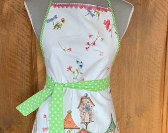 Apron birdhouse garden flowers songbird