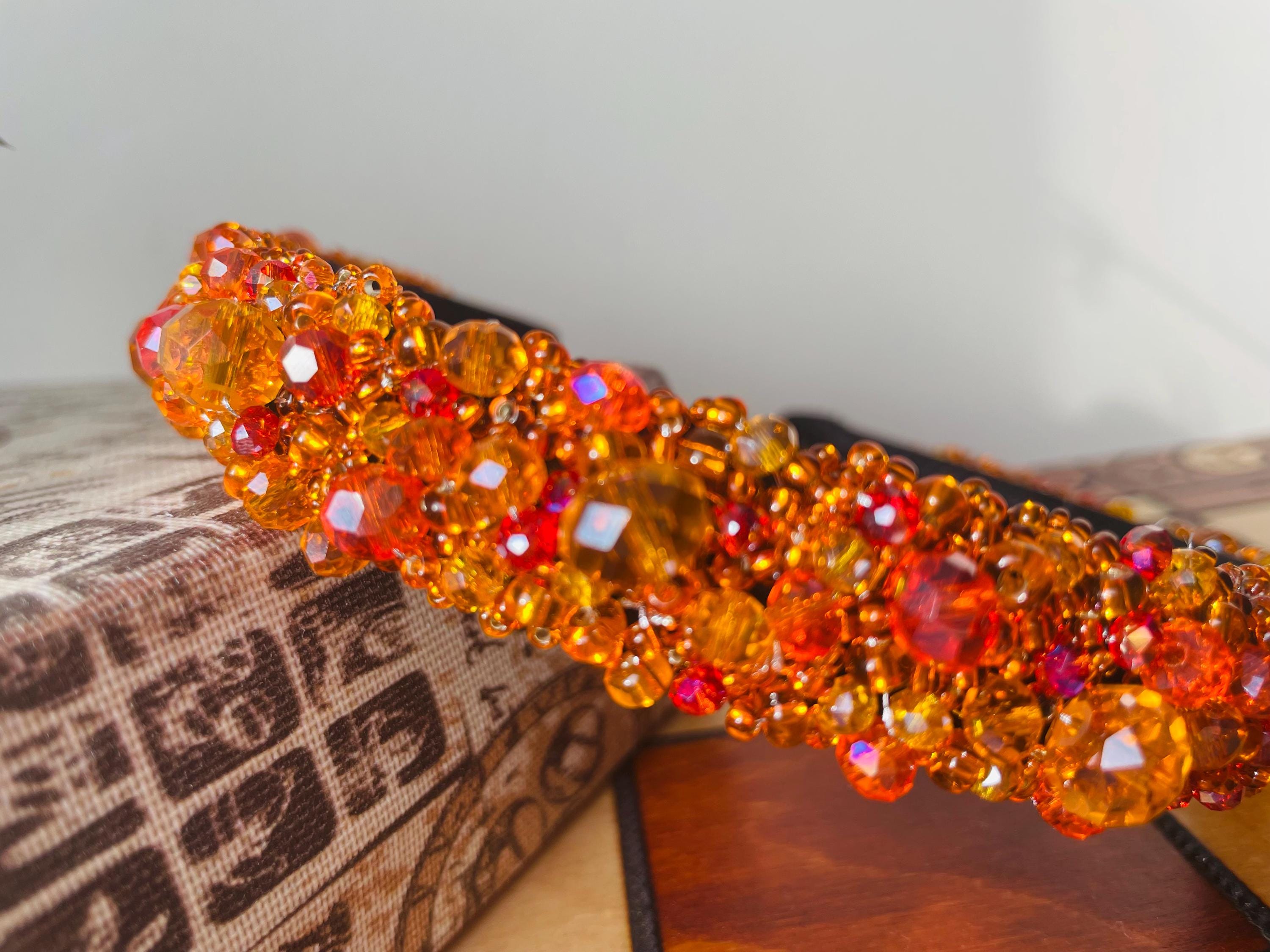 Vibrant Orange Beaded Headwrap

GEL2 0326 EHW-9045-NEW-1.jpg?v=1682939351 main image 3
