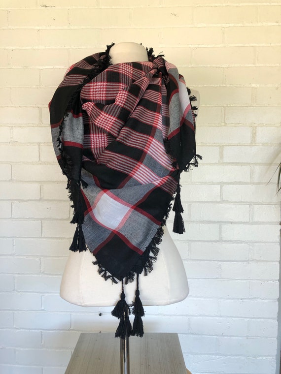 square scarf - image 1