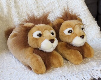 kids lion slippers