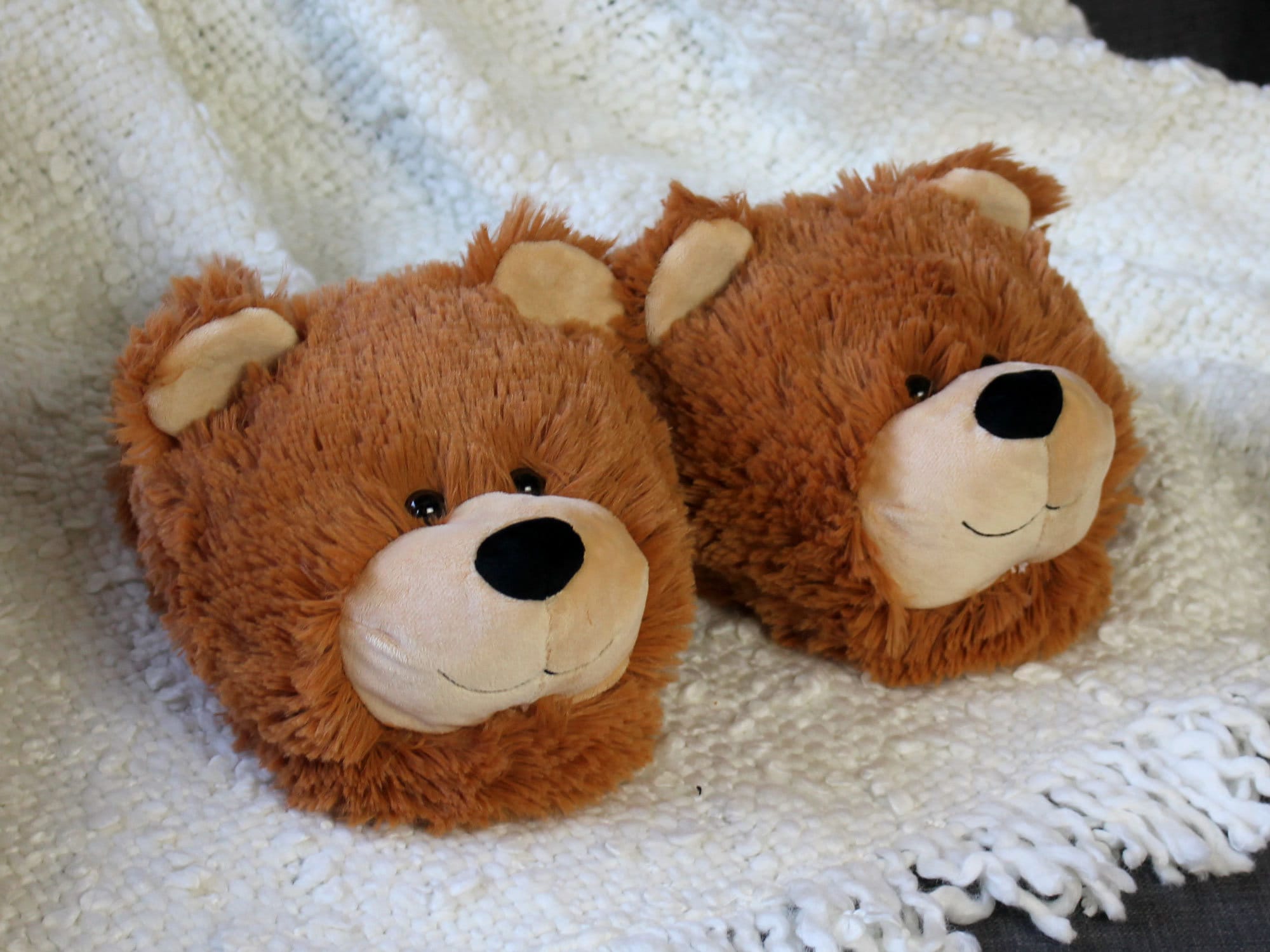 vi barrikade burst Fuzzy Bear Slippers Fluffy Teddy Bear Animal Slippers One - Etsy
