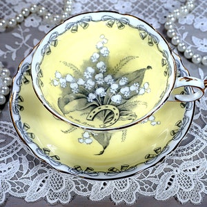 Paragon TO THE BRIDE TeaCup and Saucer, Pale Yellow, Lily of the Valley, Wide Mouth, Collector Set, Special Wedding Bridal Shower Gift 1940s
