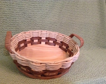 Hand Woven Basket - Hand Woven 2qt Round Casserole/Hot Dish Basket