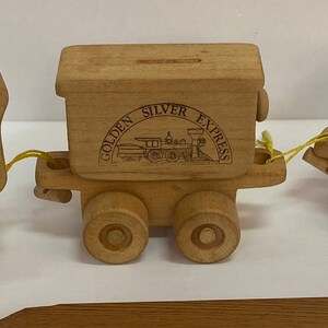 Vintage Wood Toy Railroad Train 3 car with people