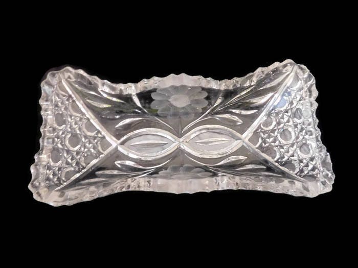 Beautiful Vintage Clear Cut Crystal Oblong Relish Dish With Etched