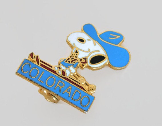 Vintage Colorado Enamel Snoopy with a Cowboy Hat Skiing Collectible Pin