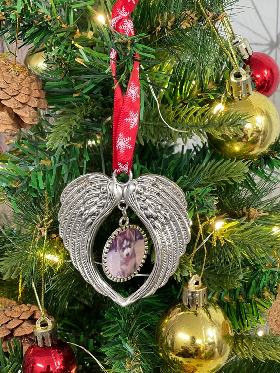 Angel Wings Photo Ornament, Memorial Photo Ornament, Pet Memorial Ornament, Back engraving available! FREE SHIP Pewter, Gold or Bronze Metal