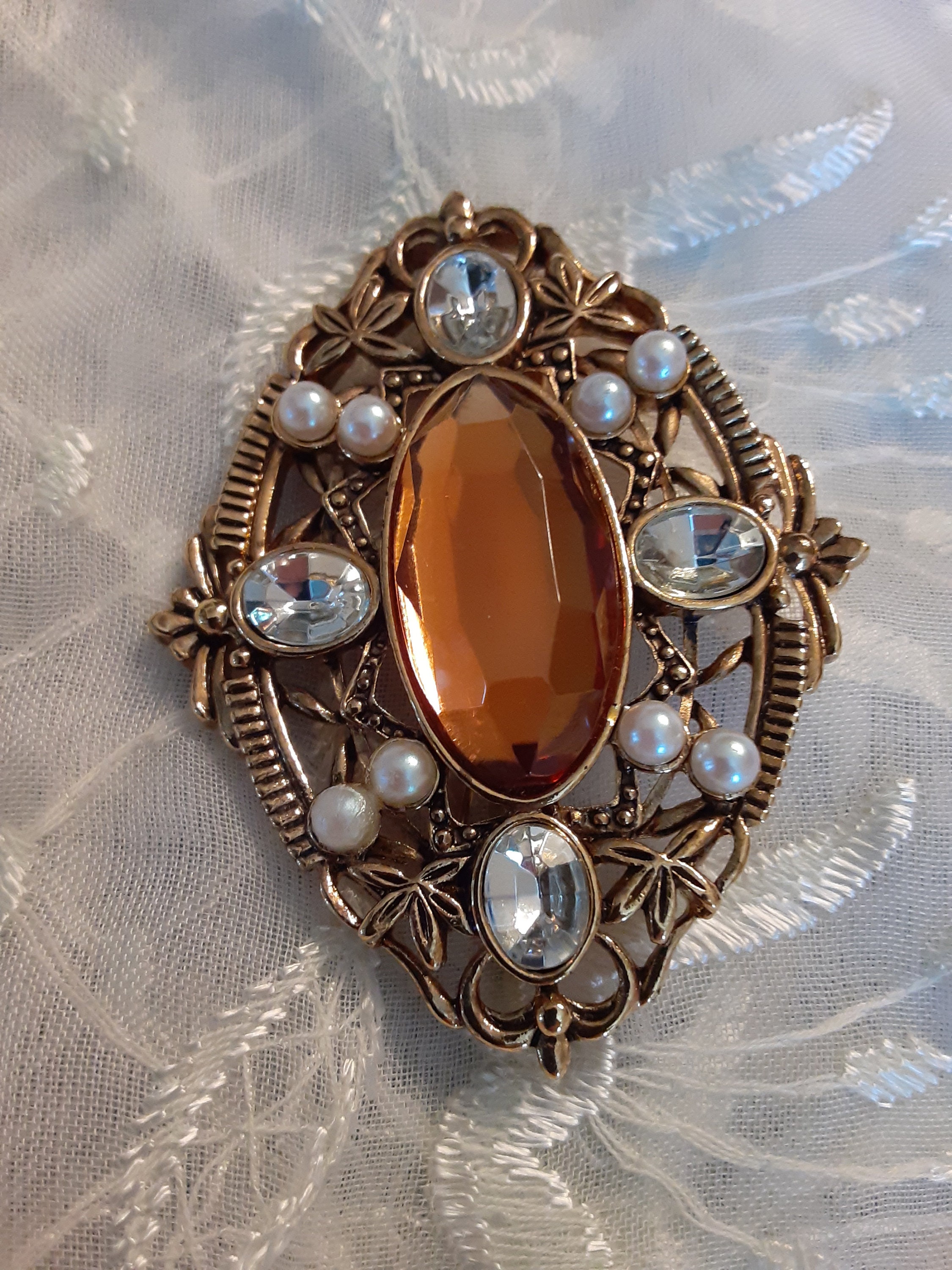 Big & Beautiful Vintage AVON Brooch/Pin Gold tone Filigree Etsy