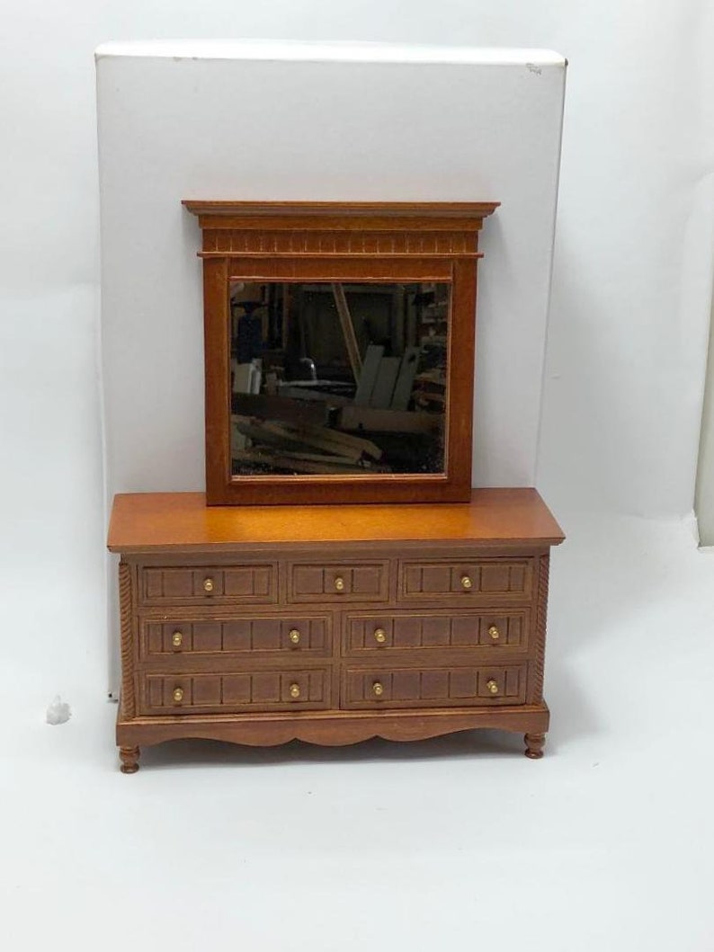 barbie dresser with mirror