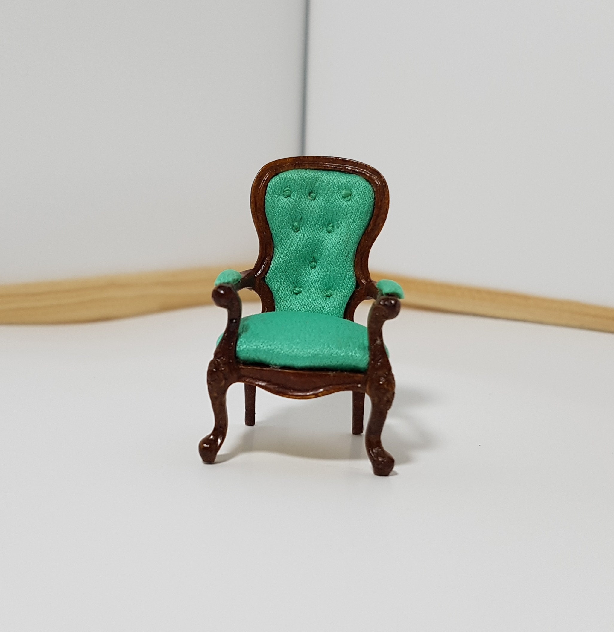JBM Miniatures 0845WN Victorian Upholstered Arm Chair 1:12 Scale Walnut