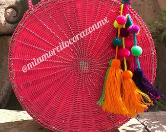 Hot pink round plastic tote, mexican beach tote, Oaxacan summer bag, artisanal handwoven mexico tote, gift for girlfriend, mexico market bag