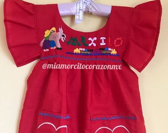 赤ちゃん用赤いメキシカンドレス、初めてのフィエスタ衣装、誕生日チュニック、フリル袖ポケット付きチュニック、赤ちゃん用メキシカン衣装、フィエスタデイズ