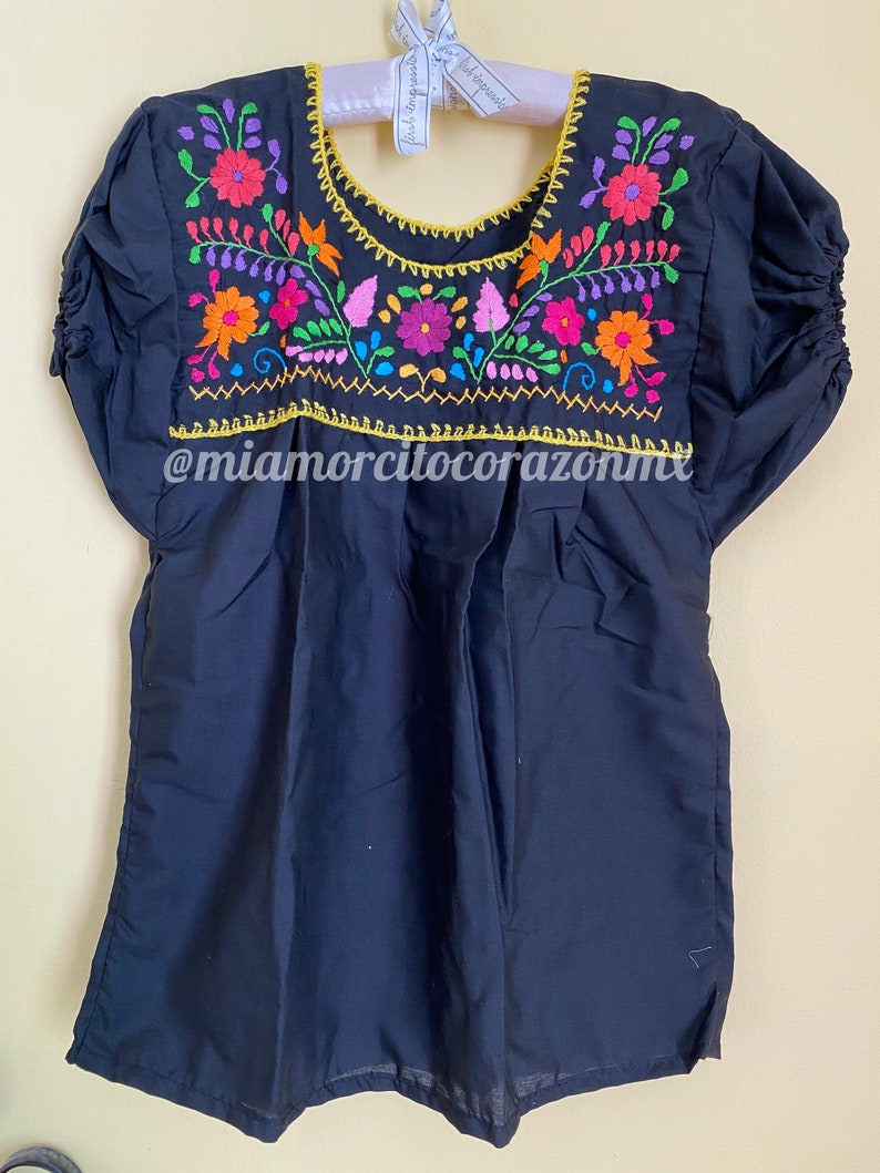 Colorful floral embroidery mexican blouse for girls, 4T-5T embroidered mexican shirts, cinco de mayo tops, frida costume, mexico blouse Preto