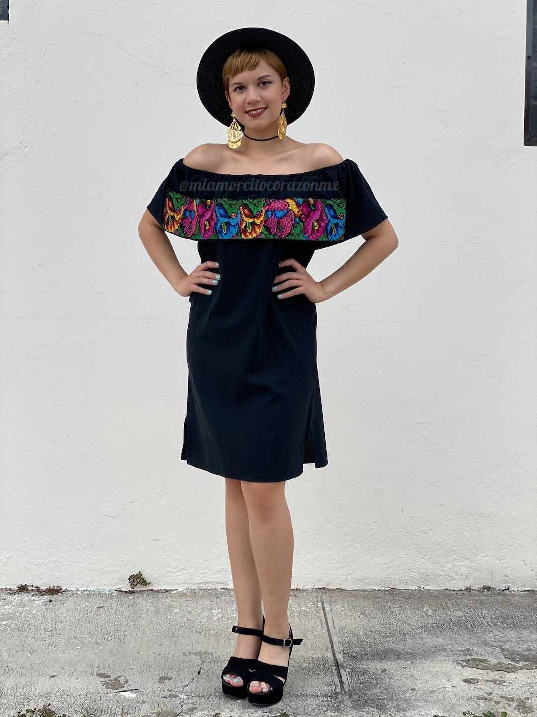 Vestido mexicano con bordado floral fuera del hombro, vestido de verano  fiesta de boda mexicana, vestido de mujer de México, vestido de verano  negro - Main Image