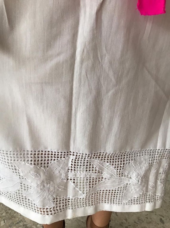 Vintage white mexican dress, floral fretwork blou… - image 5