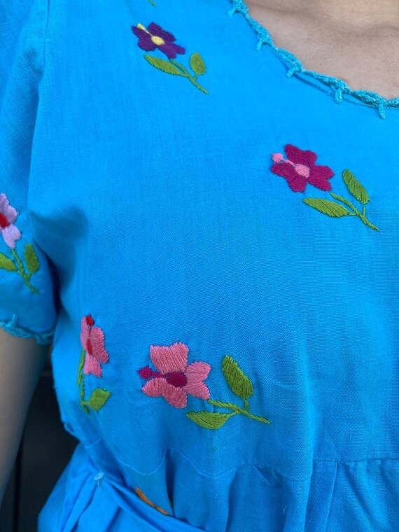 Vintage turquoise mexican dress, mini floral embr… - image 6