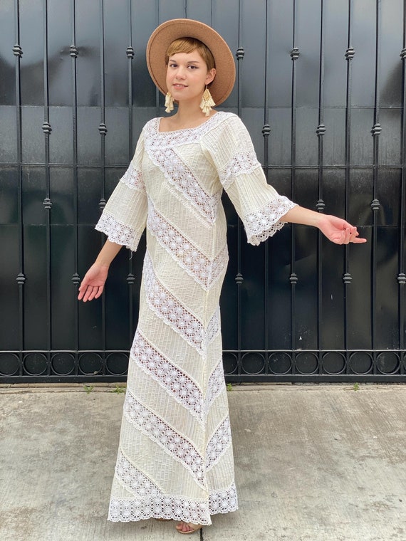 Vintage bohemian wedding gown, beige mexican laced dress for women, pintuck maxi dress, boho hippie kaftan, mexico wedding dress, romantic Vintage bohemian wedding gown, beige mexican laced dress for women, pintuck maxi dress, boho hippie kaftan, mexico wedding dress, romantic