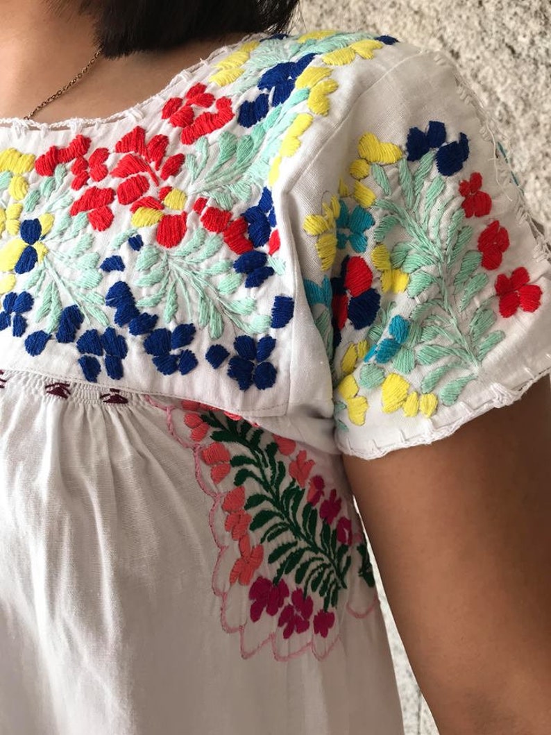 frida sundress mexican boho hippie kaftan ethnic maxi dress Colorful floral embroidery oaxacan vintage dress cotton short sleeve tunic