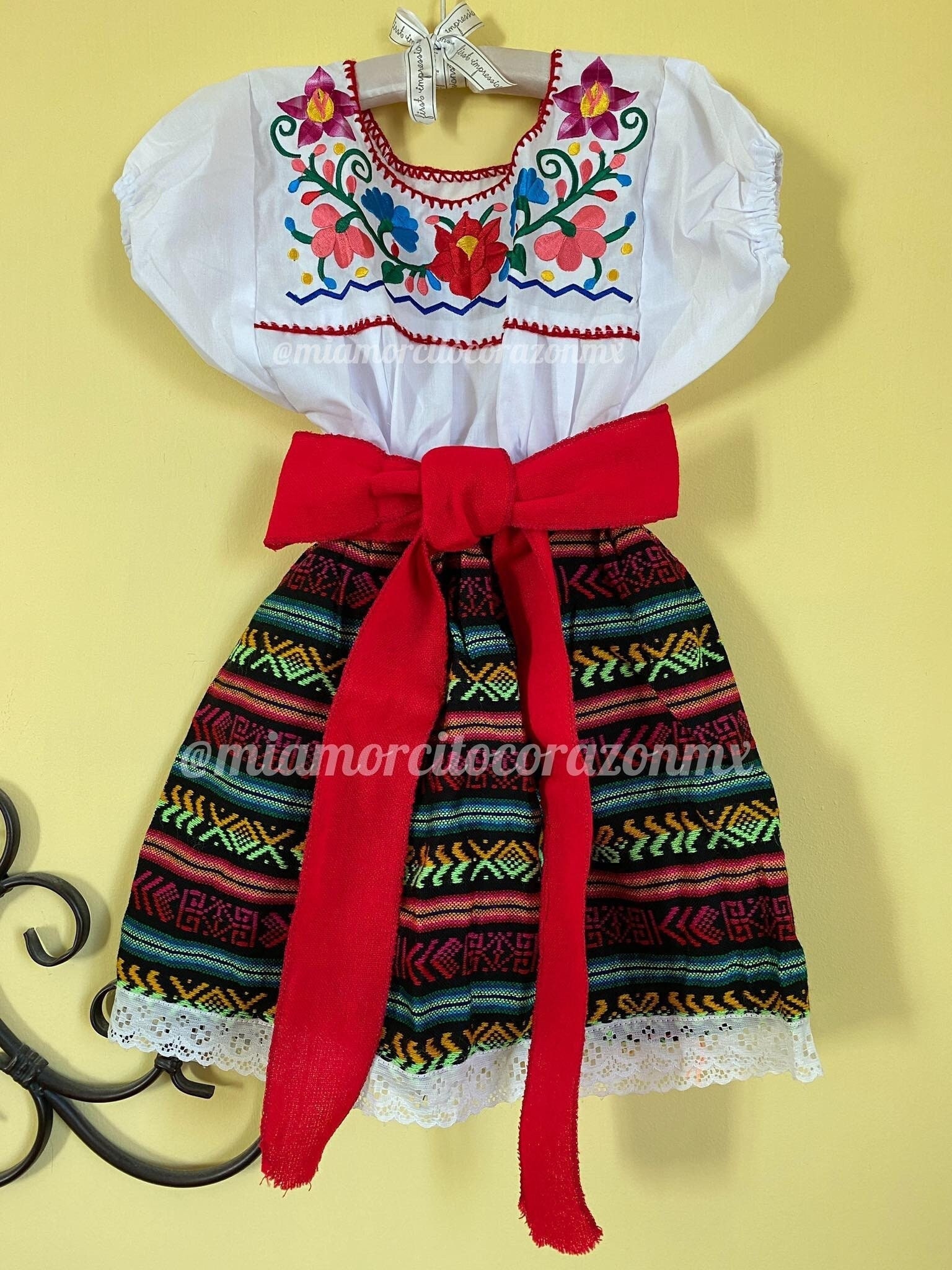 Falda de serape tradicional negra blusa mexicana con - Etsy México