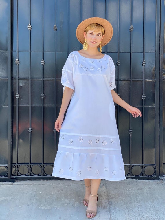 Off White Cotton Vintage Mexican Dress White Party Dress Beach Traditional Kaftan Mexico Vacation Sundress Floral Embroidery Oaxaca Etsy Canada