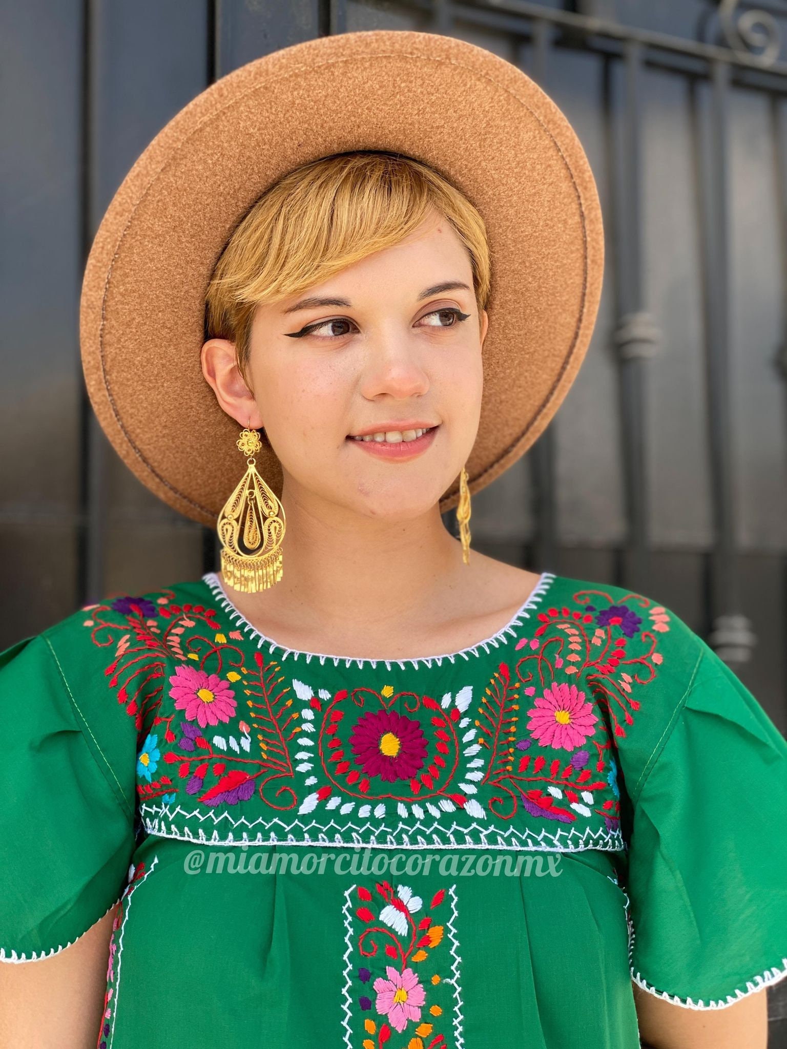 green mexican embroidered dress Vintage Green Mexican Embroidered Dress – ThisBlueBird