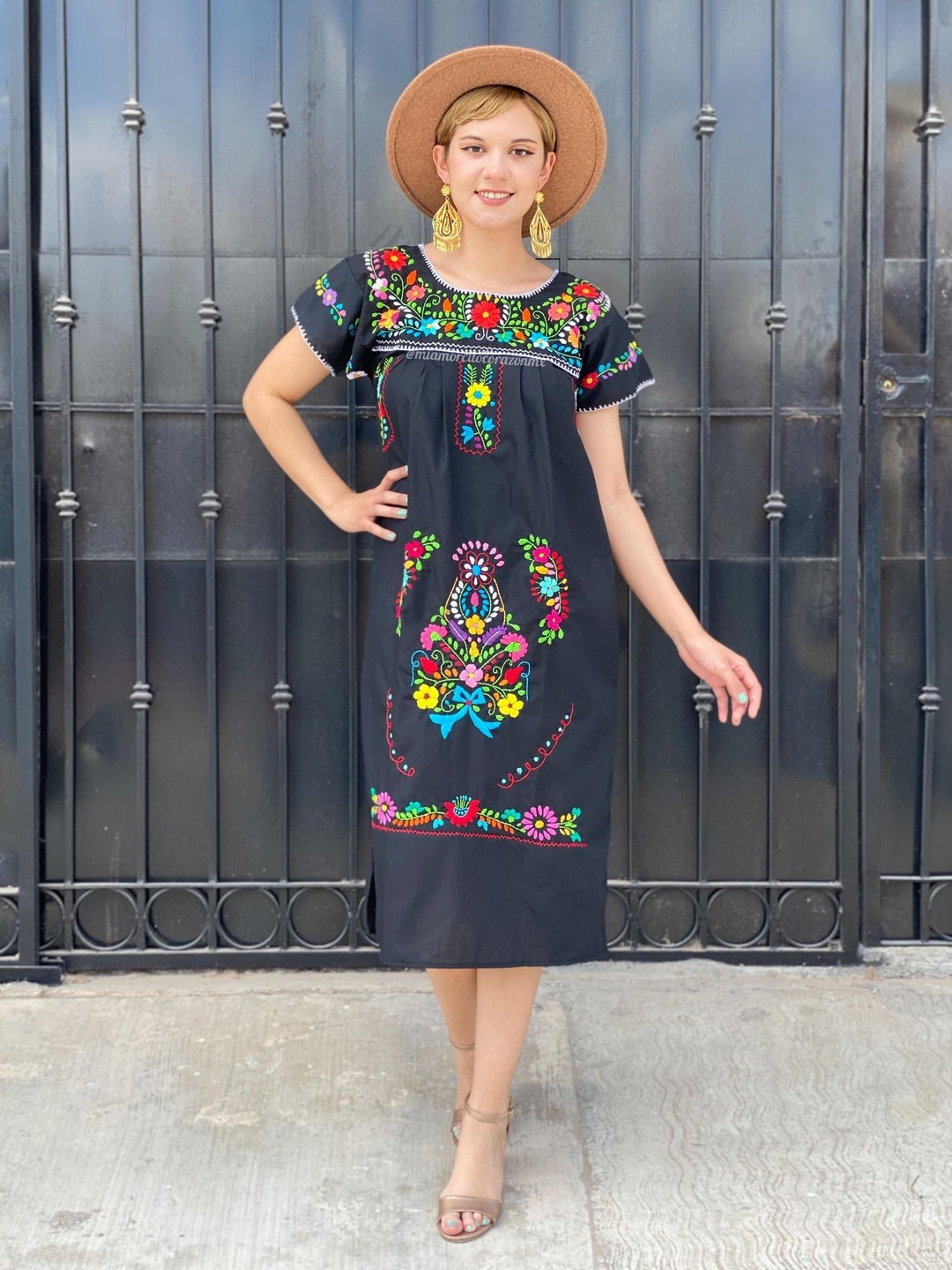 Vestido negro artesanal, vestido mexicano bordado, caftán étnico negro,  vestido midi de fiesta, túnica chilac floral, vestido de abuela, mex 