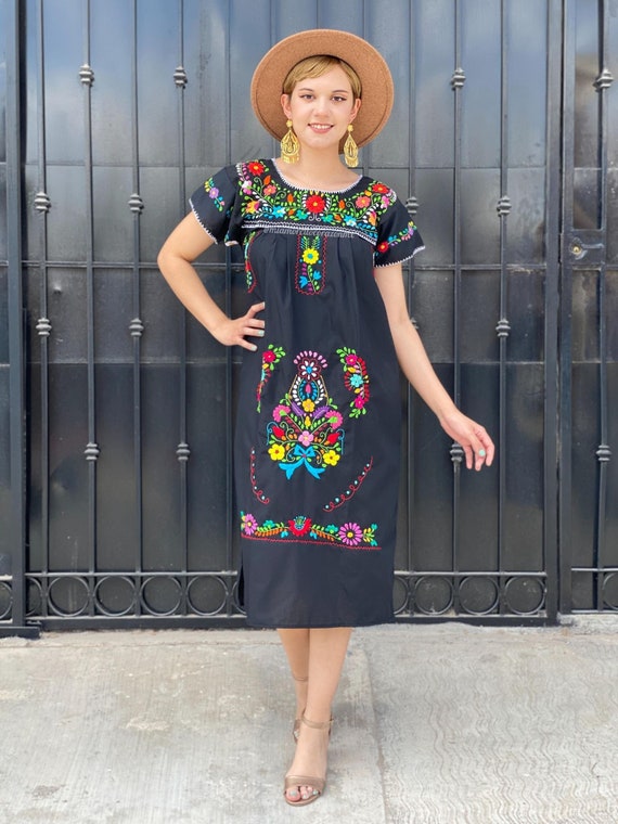 Vestido / Túnica mexicana bordada a mano - Negro