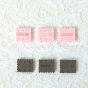 Strawberry Chocolate Cookie Biscuit Cracker Food Dessert Resin Flatback Cabochons - 6 PCS