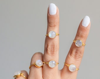 Round Moonstone - Gold Vermeil Ring